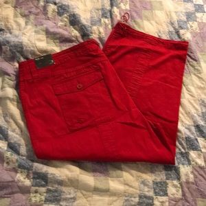 ➕♥️ Red capris